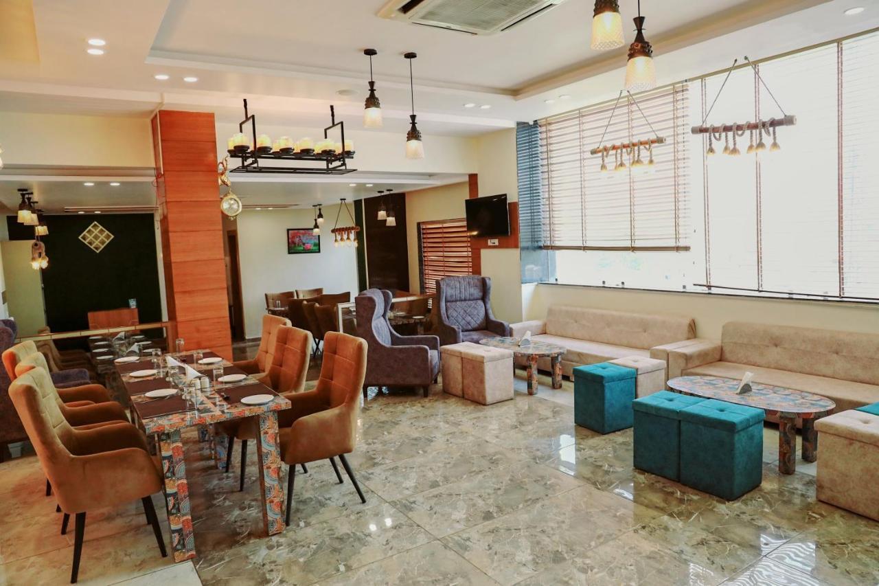 Hotel Vasdaa Grand Dehradun Exterior foto