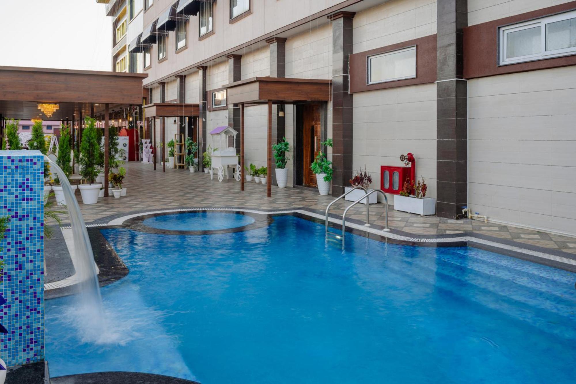 Hotel Vasdaa Grand Dehradun Exterior foto